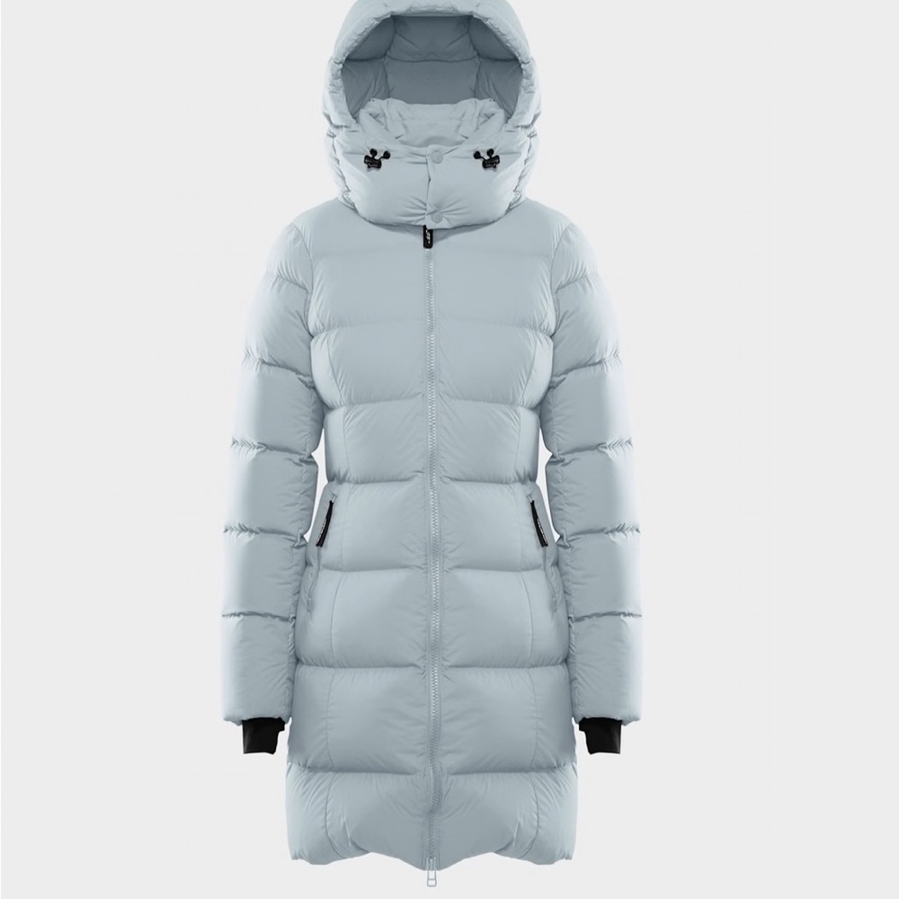 Aritzia Women's Soft Blue Supersnug Puffer Jacket